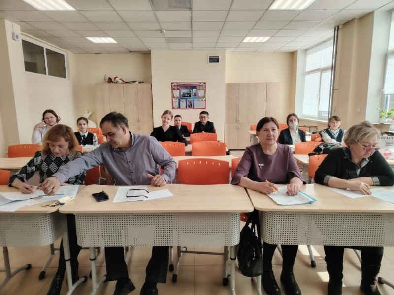 Наставническая лига: Внеурочное мероприятие «Школьная научно-практическая конференция»